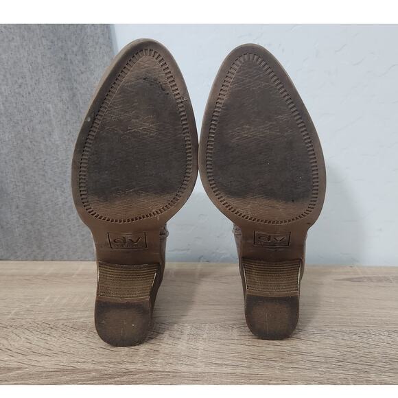 Dolce Vita Women's Size 6.5 Jiffy Ankle Boot Block Heel Booties Tan Khaki Suede - Picture 7 of 8